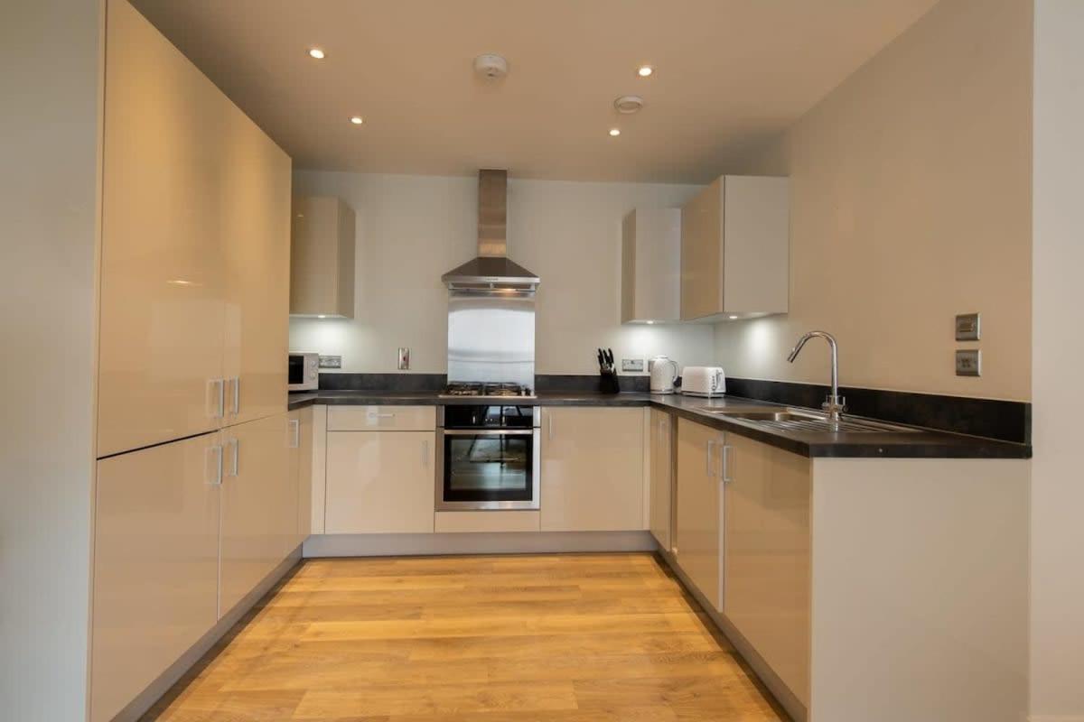 Fantastic 1 Bed Apartment In Crawley Crawley (West Sussex) Exterior foto